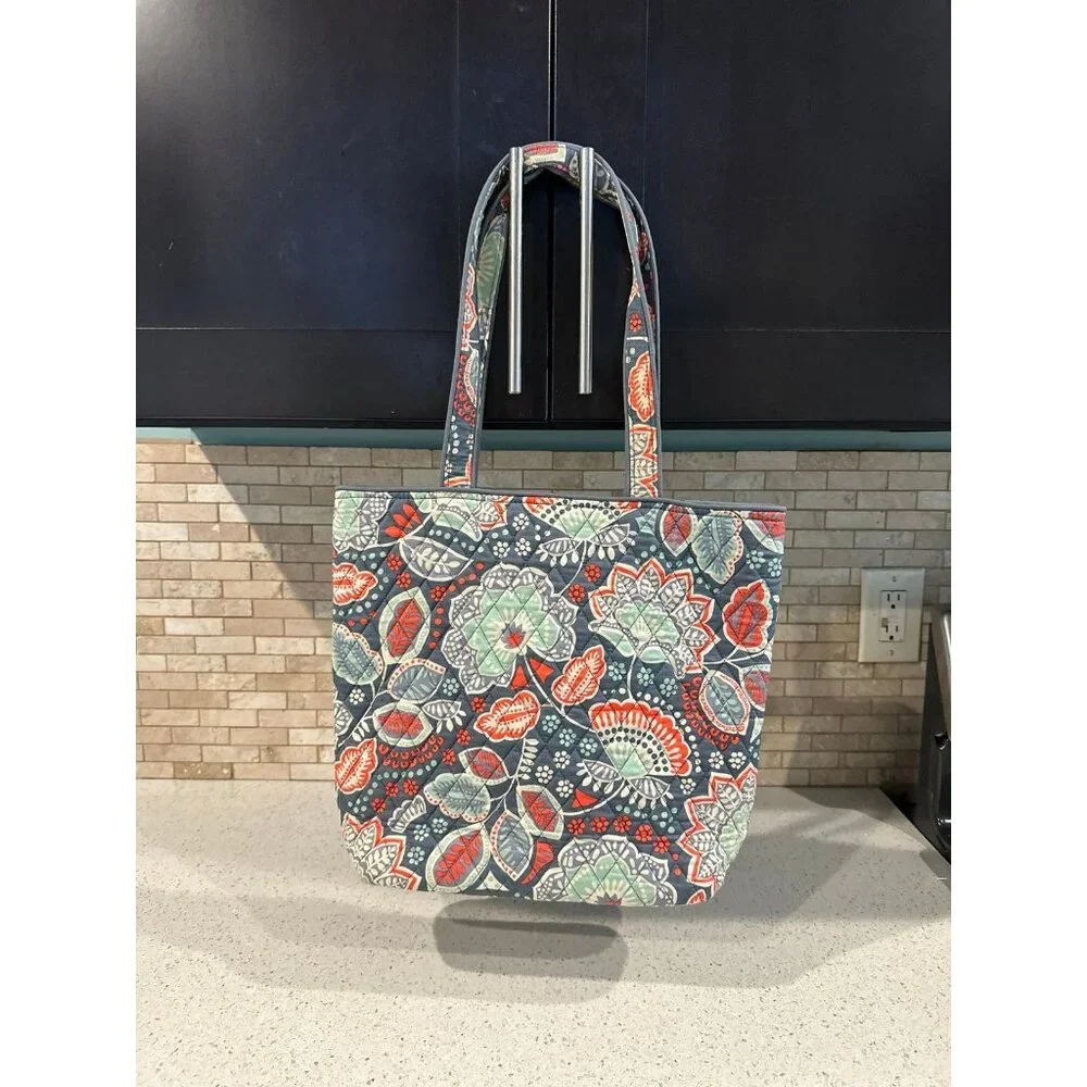 Vera Bradley Tote Bag Floral, Gray, Green, Coral‎